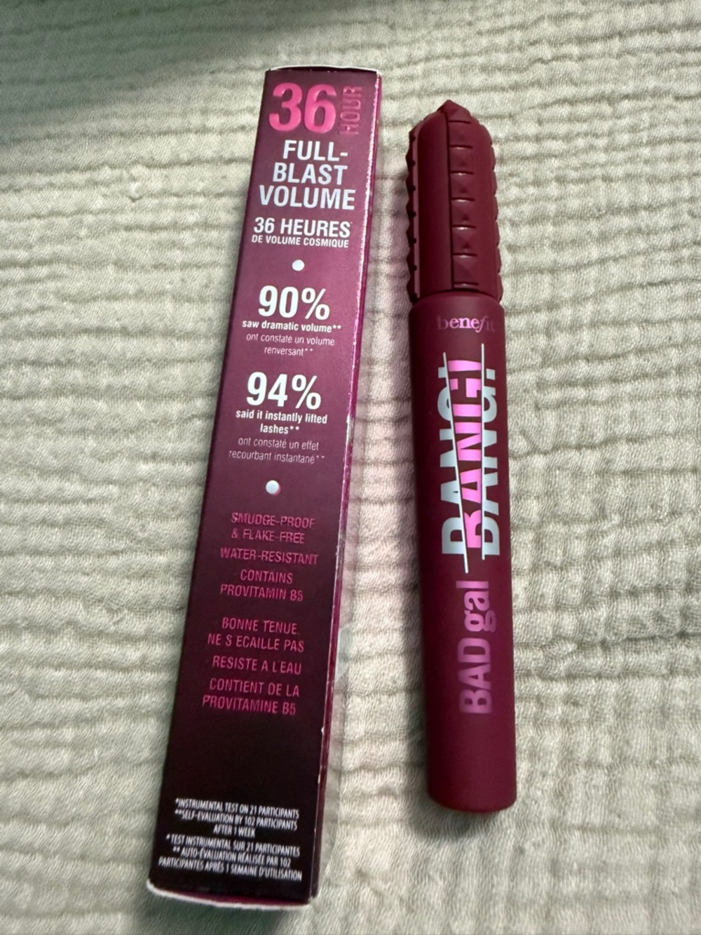 Benefit BADgal BANG Volumizing Mascara - Wild Plum - Picture 3 of 5